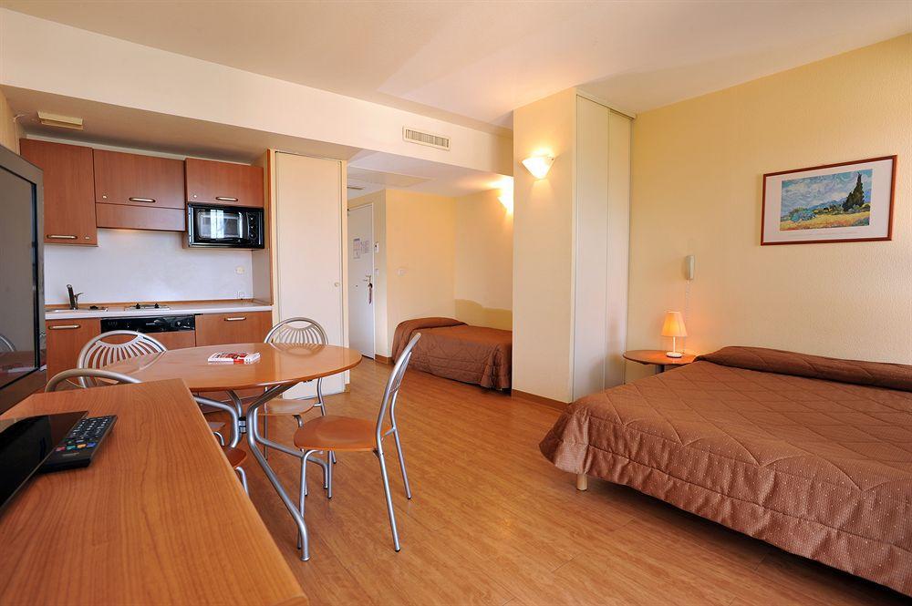 Inter-Hotel Sea Side Park Villeneuve-Loubet Εξωτερικό φωτογραφία